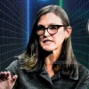 Cathie Wood Reveals Top Altcoins to Buy Now and What to Avoid.webp.webp
