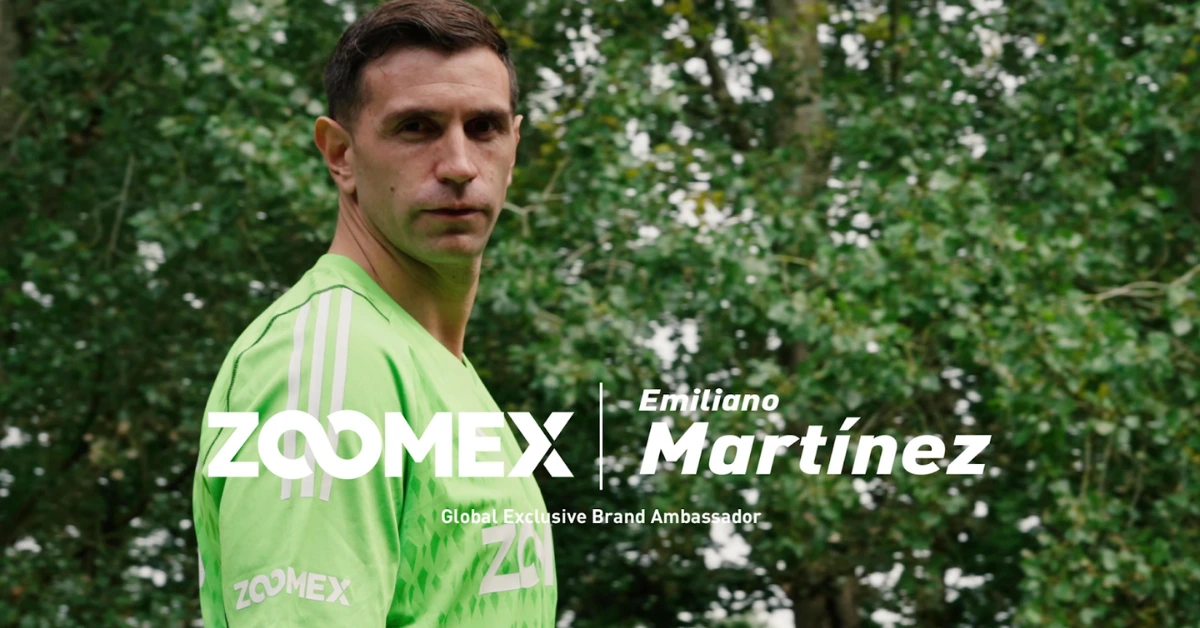zoomex emiliano martinez.webp.webp